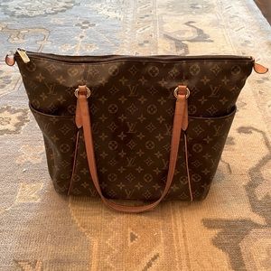Authentic Louis Vuitton Monogram Totally Bag- Large